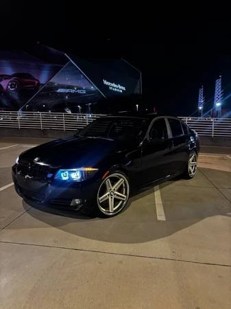 2009 BMW E90 3 Series Sedan - Image 2 of 4