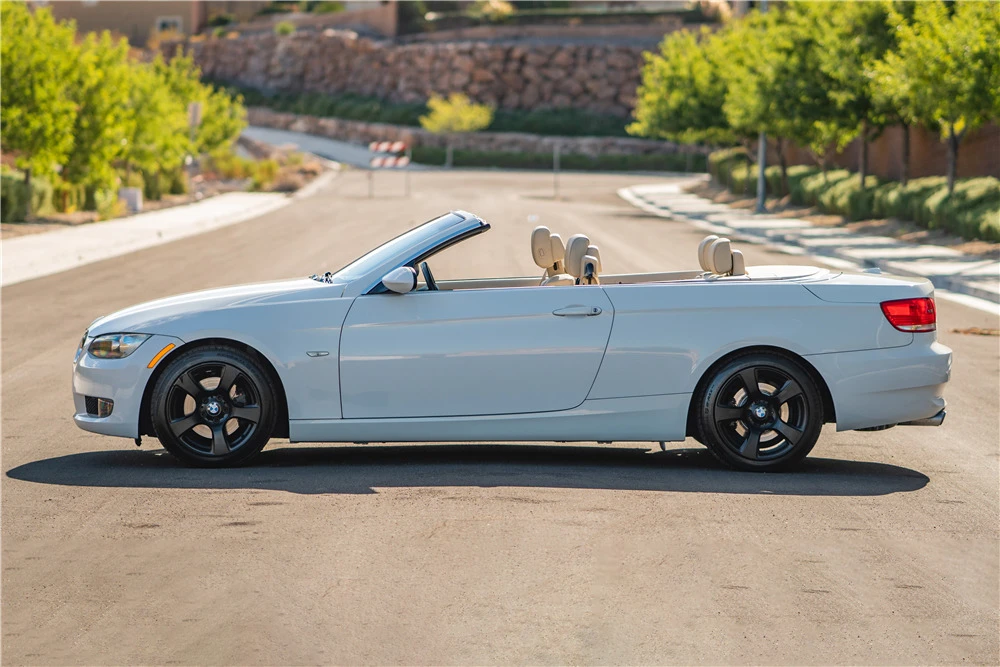 2009 BMW E93 3 Series Convertible - Image 4 of 4