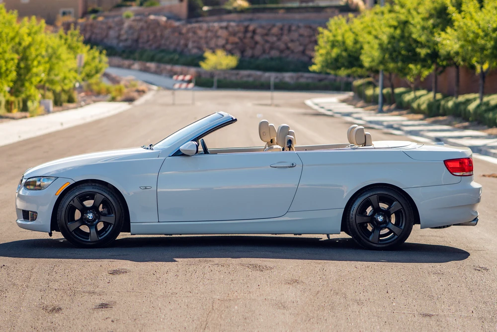 2009 BMW E93 3 Series Convertible - Image 4 of 4