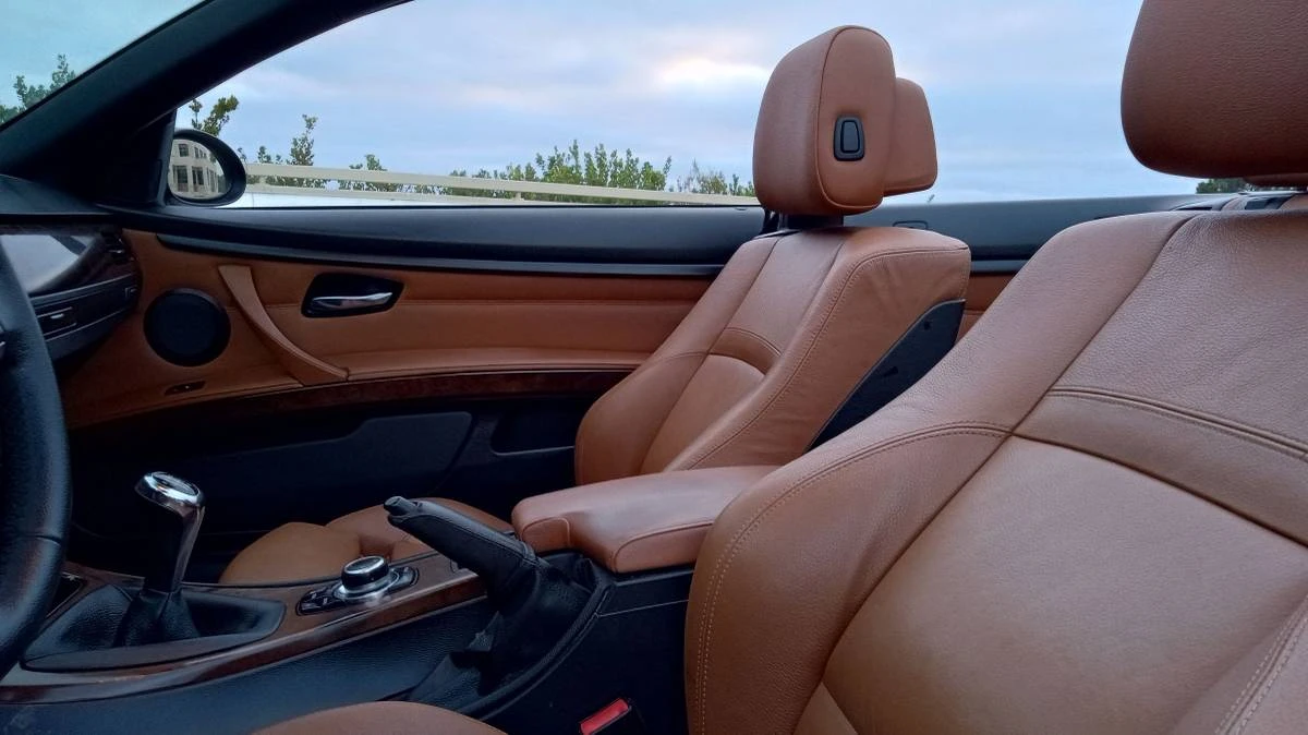 2009 BMW E93 3 Series Convertible - Image 17 of 21