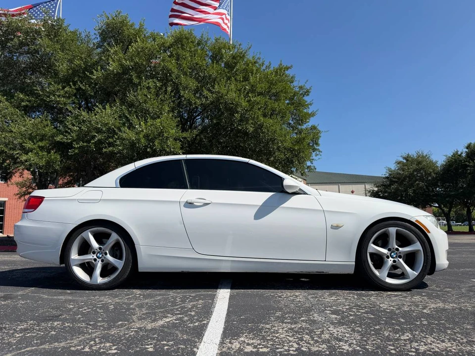 2009 BMW E93 3 Series Convertible - Image 2 of 21