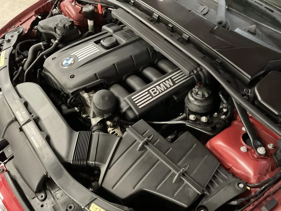 2009 BMW E93 3 Series Convertible - Image 11 of 12
