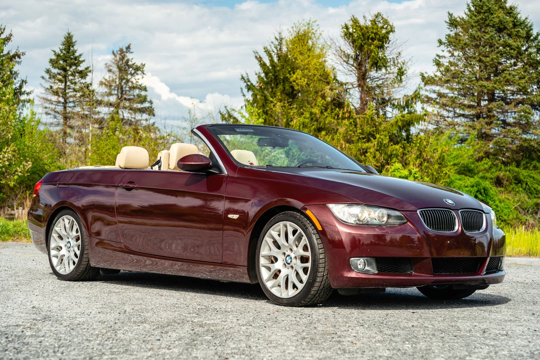2009 BMW E93 3 Series Convertible - Image 2 of 31