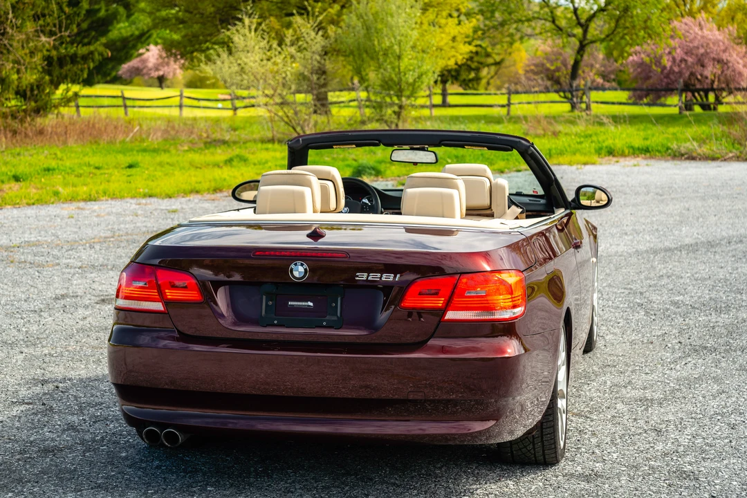 2009 BMW E93 3 Series Convertible - Image 14 of 31