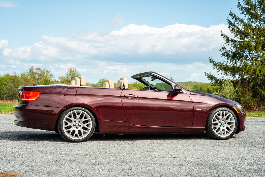 2009 BMW E93 3 Series Convertible - Image 8 of 31