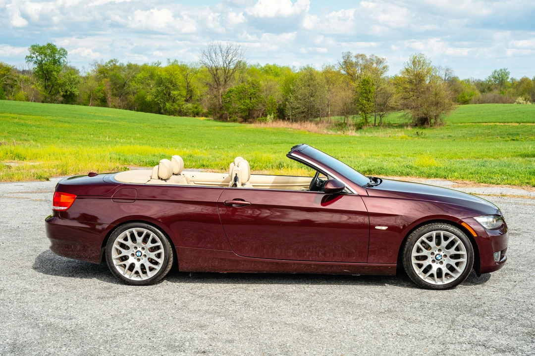 2009 BMW E93 3 Series Convertible - Image 7 of 31
