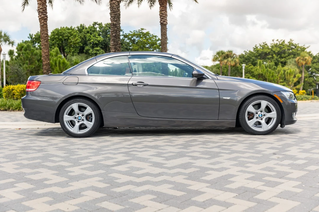 2009 BMW E93 3 Series Convertible - Image 16 of 31