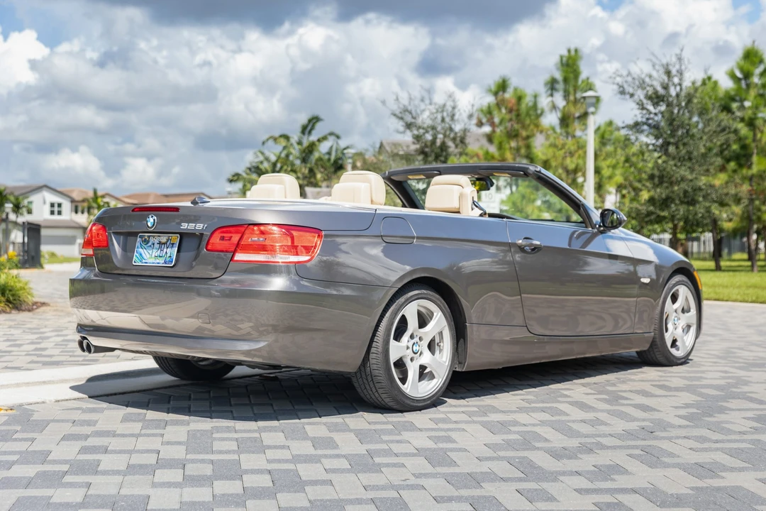 2009 BMW E93 3 Series Convertible - Image 6 of 31