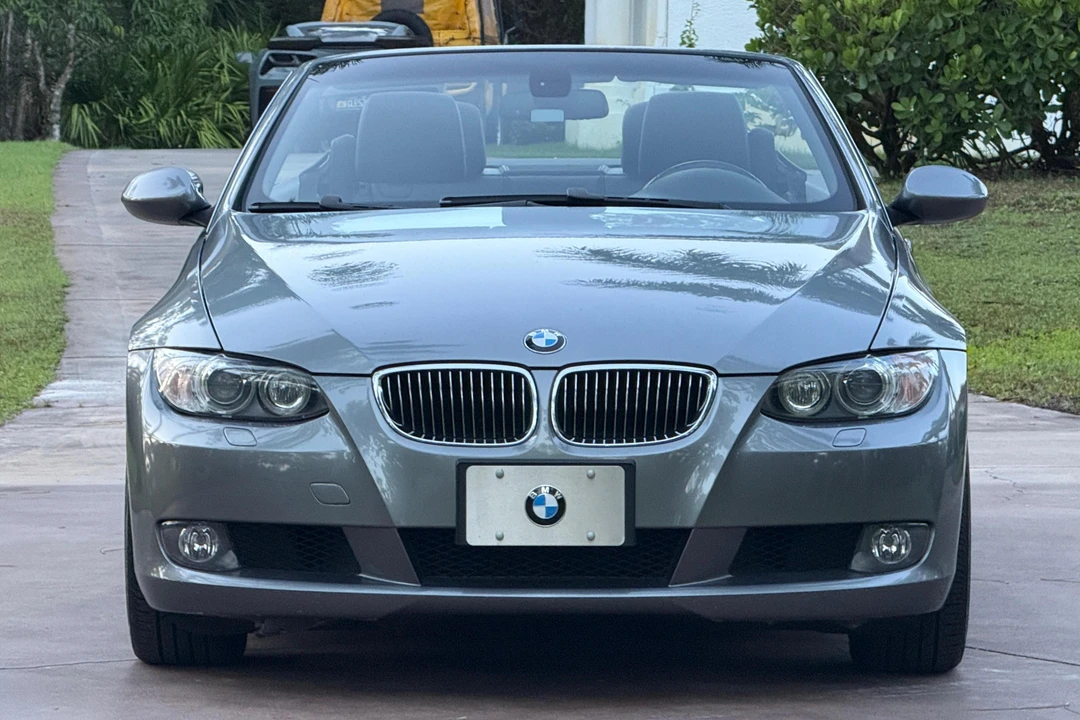 2009 BMW E93 3 Series Convertible - Image 2 of 31