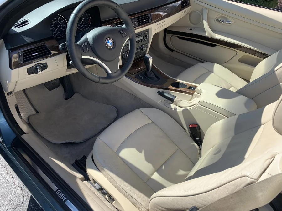 2009 BMW E93 3 Series Convertible - Image 4 of 10