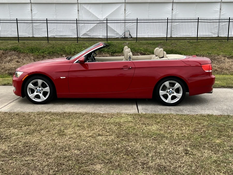 2009 BMW E93 3 Series Convertible - Image 2 of 11