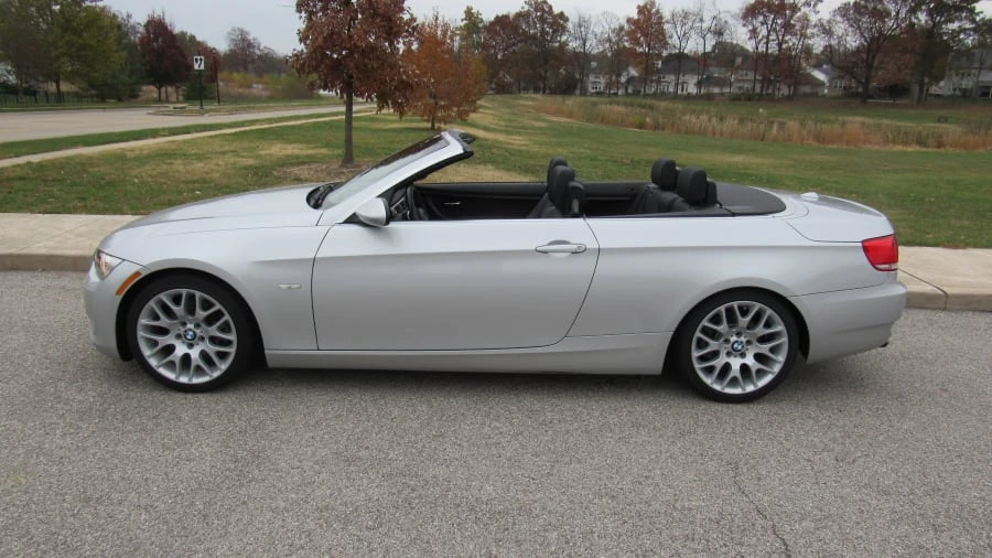 2009 BMW E93 3 Series Convertible - Image 2 of 10