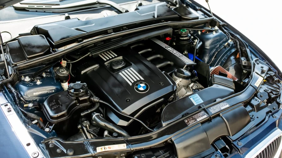 2009 BMW E93 3 Series Convertible - Image 14 of 15