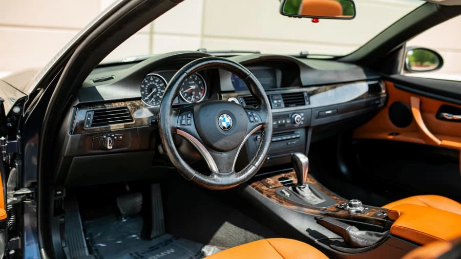 2009 BMW E93 3 Series Convertible - Image 5 of 15