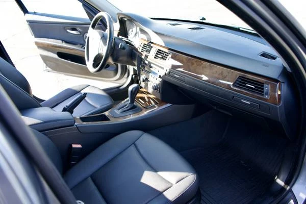 2009 BMW E90 3 Series Sedan - Image 11 of 15