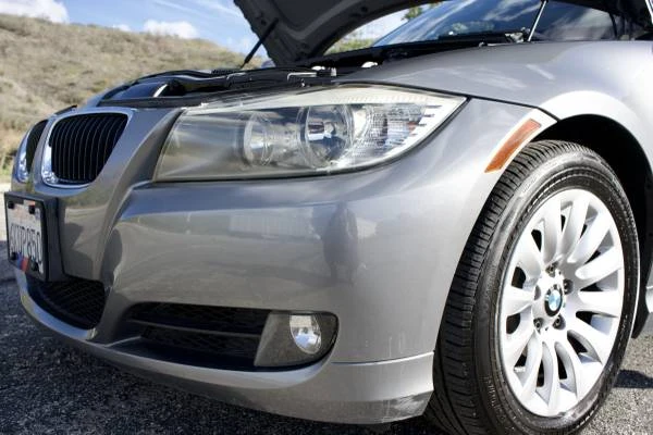 2009 BMW E90 3 Series Sedan - Image 6 of 15