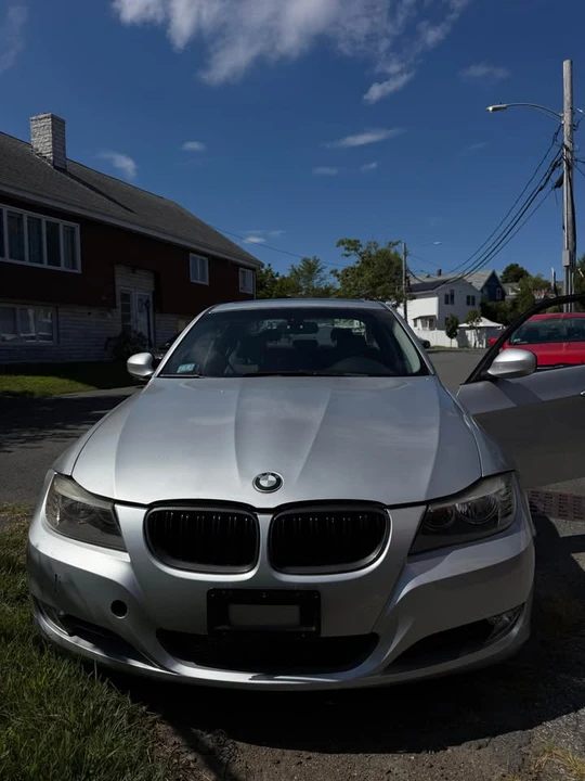 2009 BMW E90 3 Series Sedan - Image 9 of 12