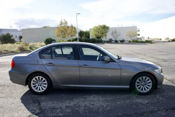 2009 BMW E90 3 Series Sedan - Image 4 of 15