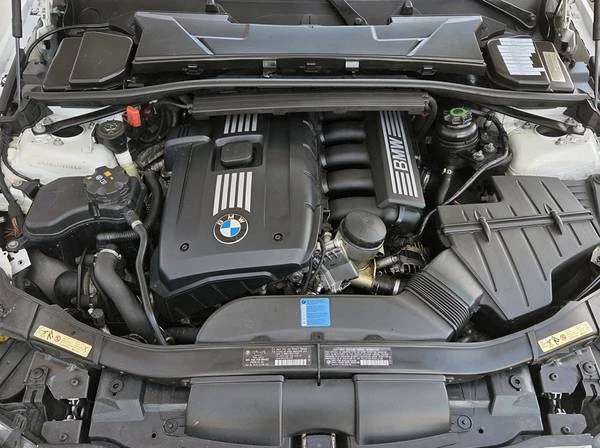 2009 BMW E93 3 Series Convertible - Image 16 of 21