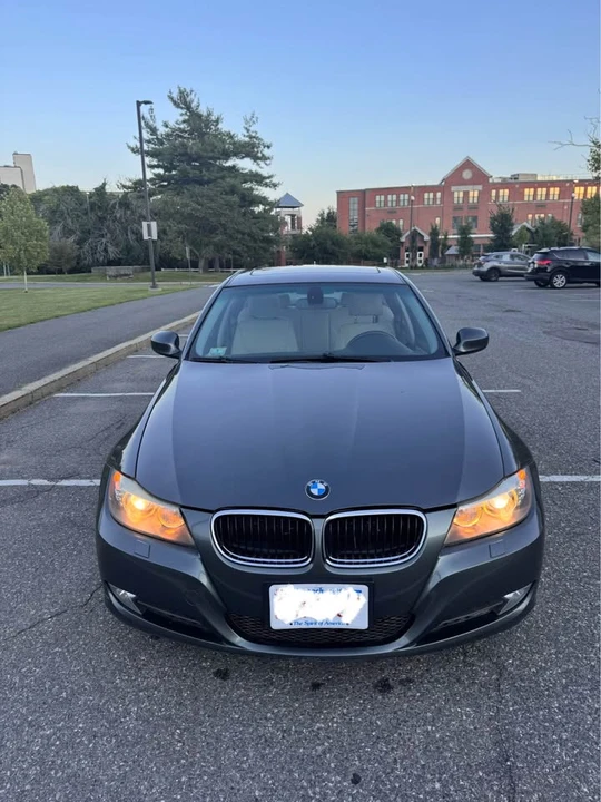 2009 BMW E90 3 Series Sedan - Image 3 of 19