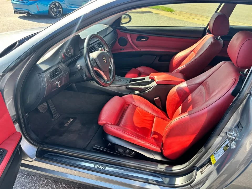 2009 BMW E90 3 Series Sedan - Image 10 of 20