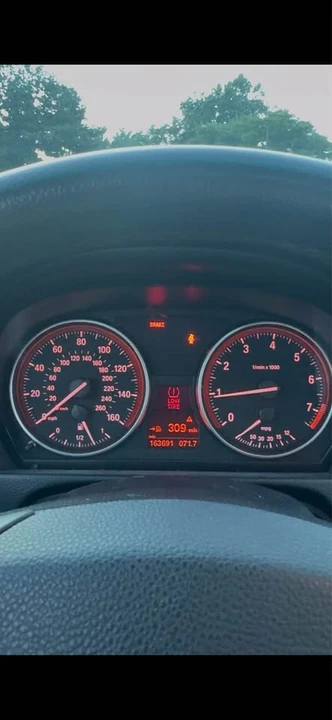 2009 BMW E90 3 Series Sedan - Image 19 of 19