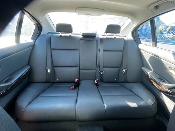 2009 BMW E90 3 Series Sedan - Image 6 of 6