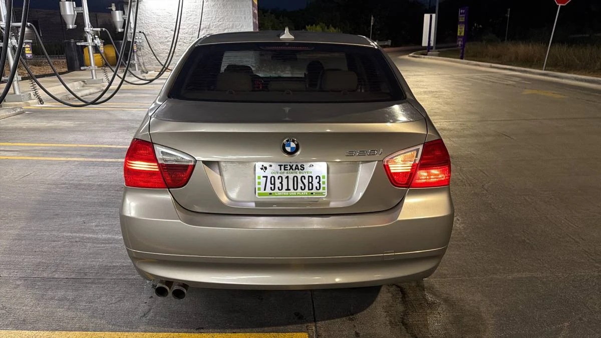 2009 BMW E90 3 Series Sedan - Image 8 of 9