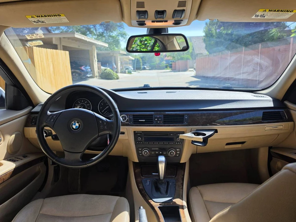 2009 BMW E90 3 Series Sedan - Image 8 of 9