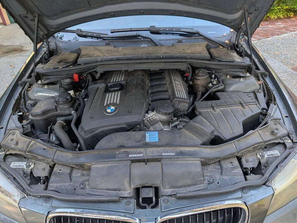 2009 BMW E90 3 Series Sedan - Image 6 of 24