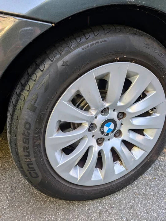 2009 BMW E90 3 Series Sedan - Image 7 of 24