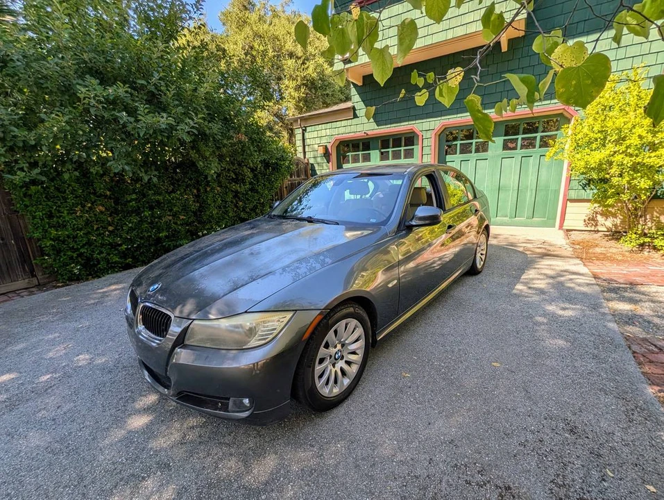 2009 BMW E90 3 Series Sedan - Image 19 of 24