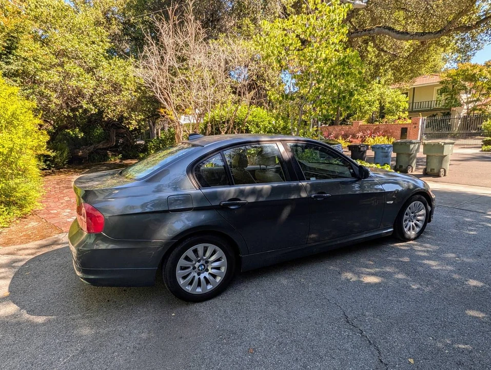 2009 BMW E90 3 Series Sedan - Image 22 of 24