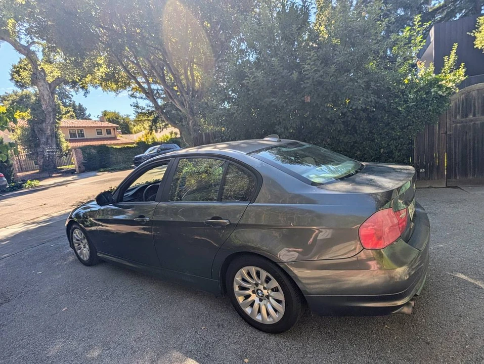 2009 BMW E90 3 Series Sedan - Image 21 of 24