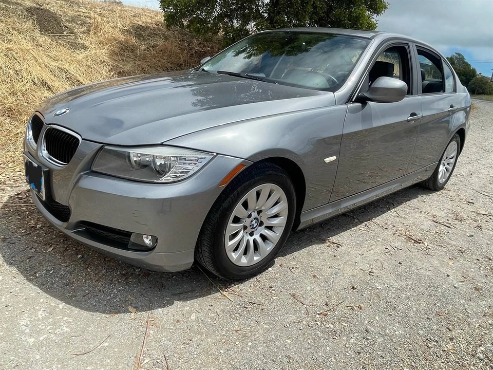 2009 BMW E90 3 Series Sedan - Image 6 of 14