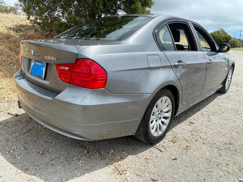 2009 BMW E90 3 Series Sedan - Image 5 of 14