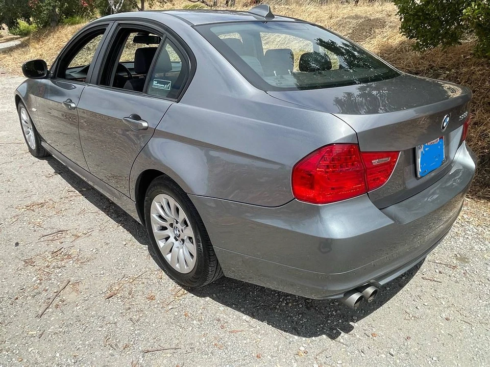 2009 BMW E90 3 Series Sedan - Image 3 of 14