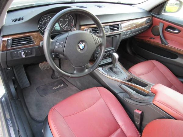 2009 BMW E90 3 Series Sedan - Image 10 of 16