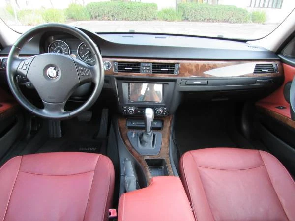 2009 BMW E90 3 Series Sedan - Image 13 of 16