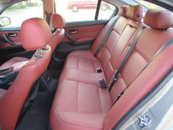 2009 BMW E90 3 Series Sedan - Image 12 of 16