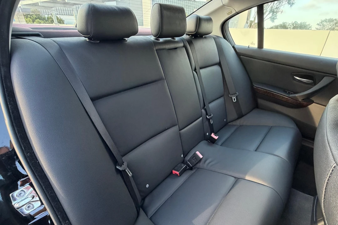 2009 BMW E90 3 Series Sedan - Image 28 of 31