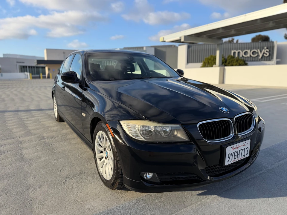 2009 BMW E90 3 Series Sedan - Image 17 of 31