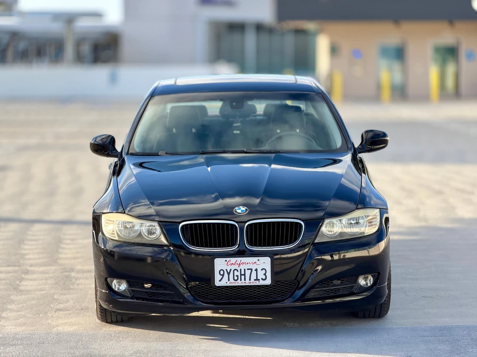 2009 BMW E90 3 Series Sedan - Image 6 of 31