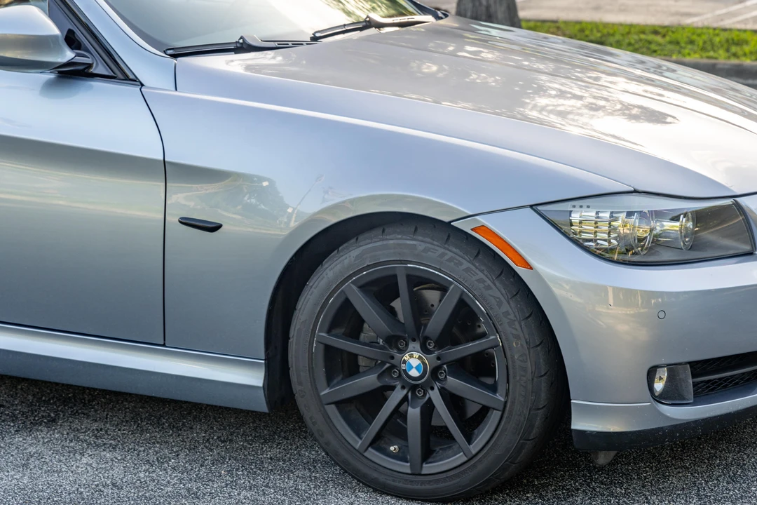 2009 BMW E90 3 Series Sedan - Image 28 of 31