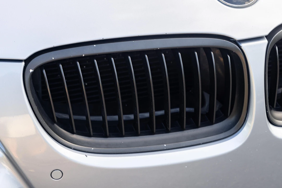2009 BMW E90 3 Series Sedan - Image 24 of 31