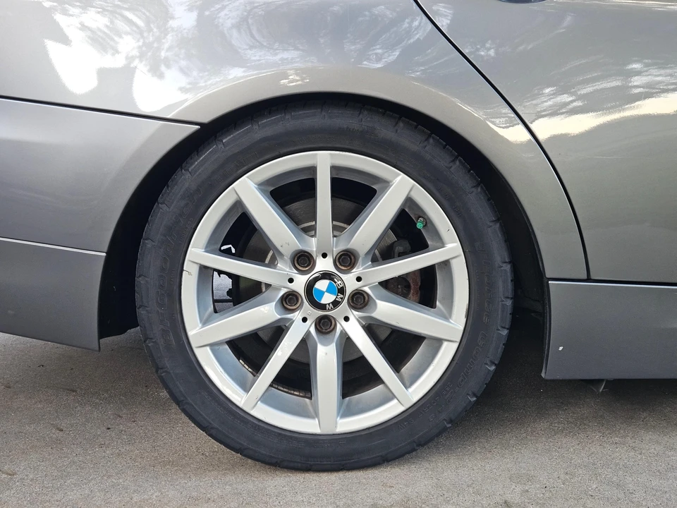 2009 BMW E90 3 Series Sedan - Image 26 of 31