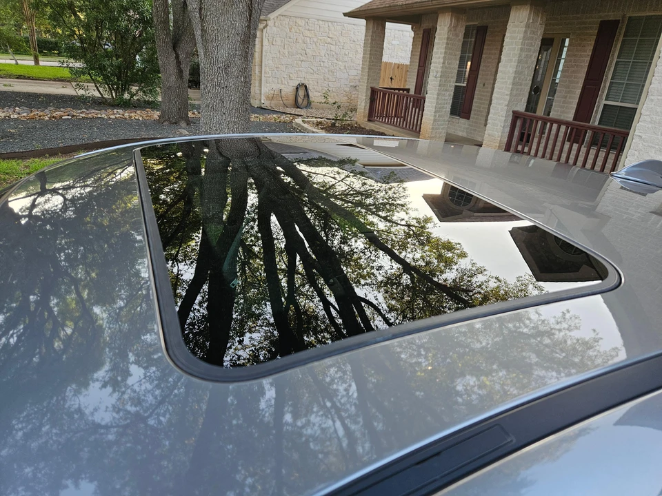 2009 BMW E90 3 Series Sedan - Image 19 of 31