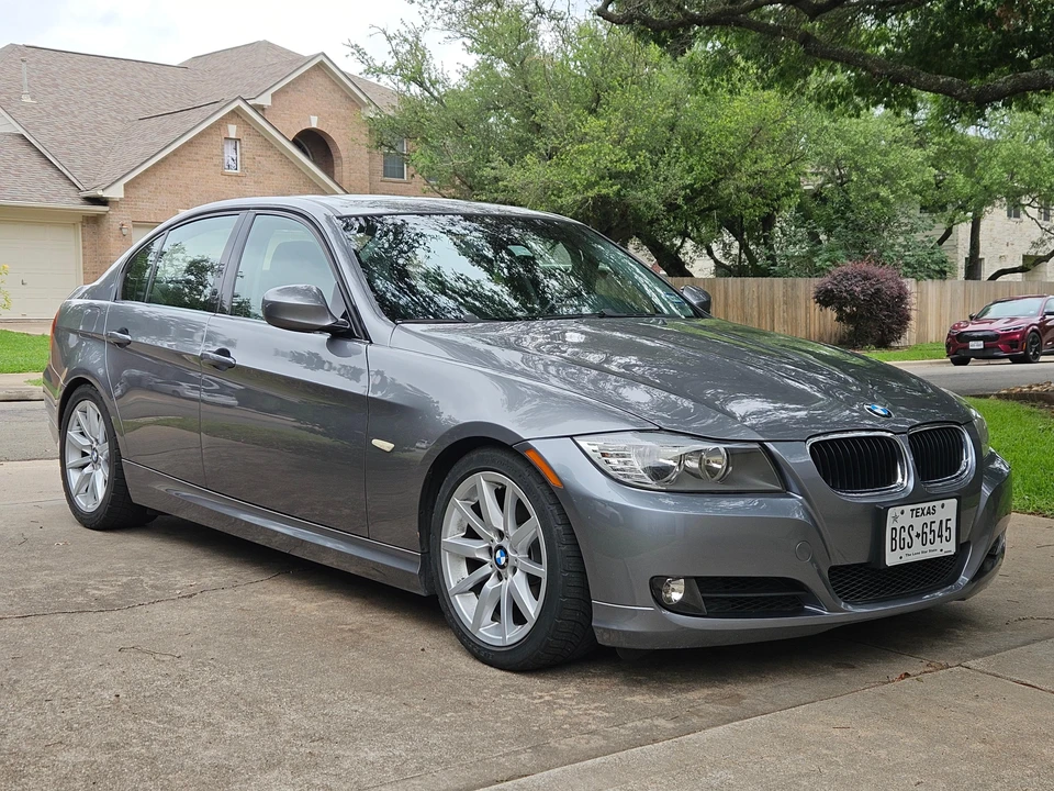 2009 BMW E90 3 Series Sedan - Image 12 of 31