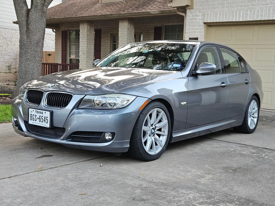 2009 BMW E90 3 Series Sedan - Image 6 of 31