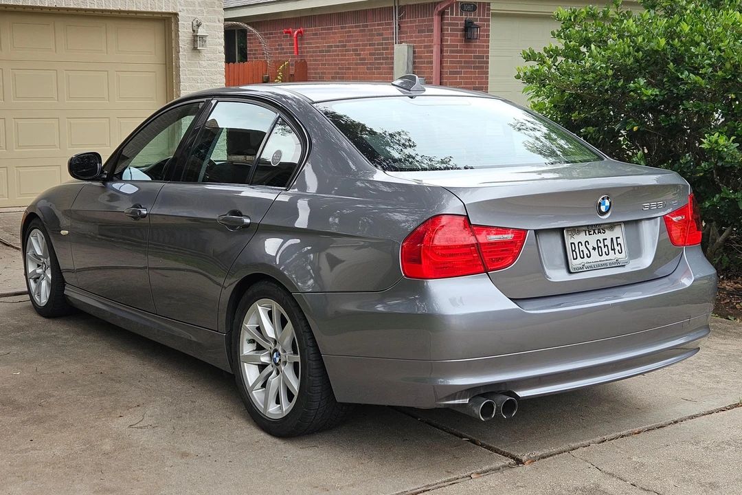 2009 BMW E90 3 Series Sedan - Image 4 of 31
